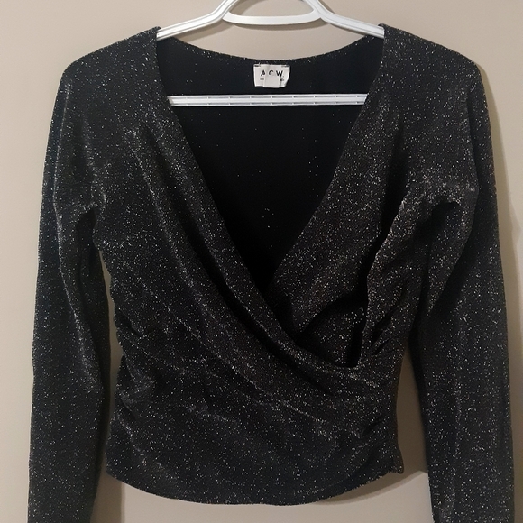 Crop top - Picture 1 of 1